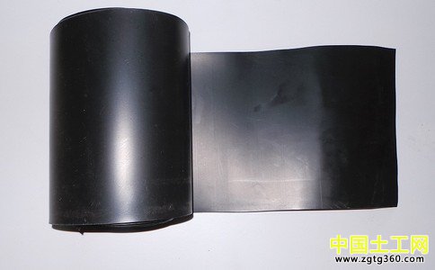 安全填埋防渗系统中土工膜的选择