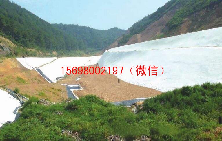 复合土工膜冬季施工